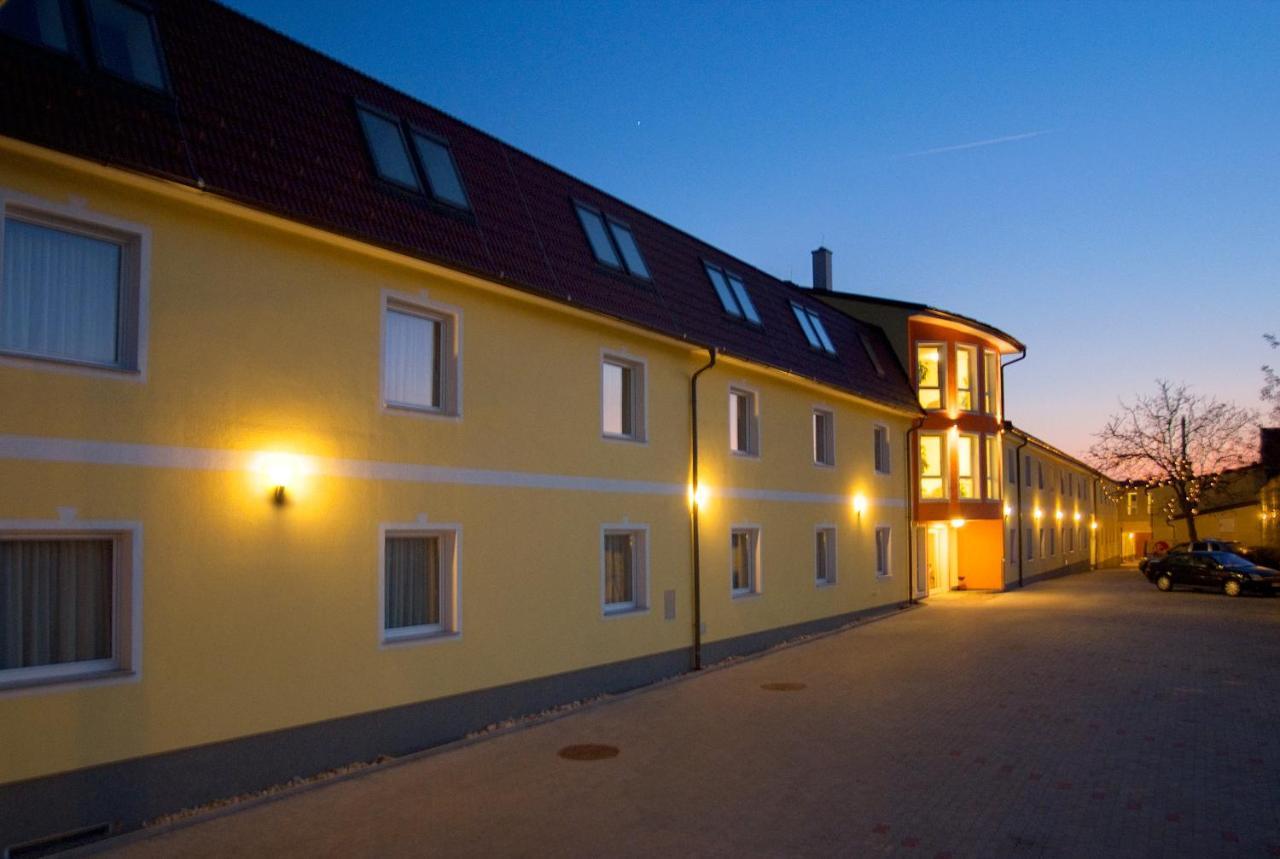 Hotel Radlinger Pellendorf Eksteriør billede