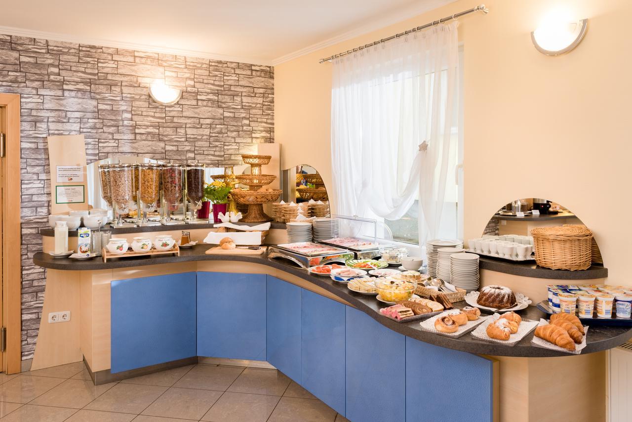 Hotel Radlinger Pellendorf Eksteriør billede
